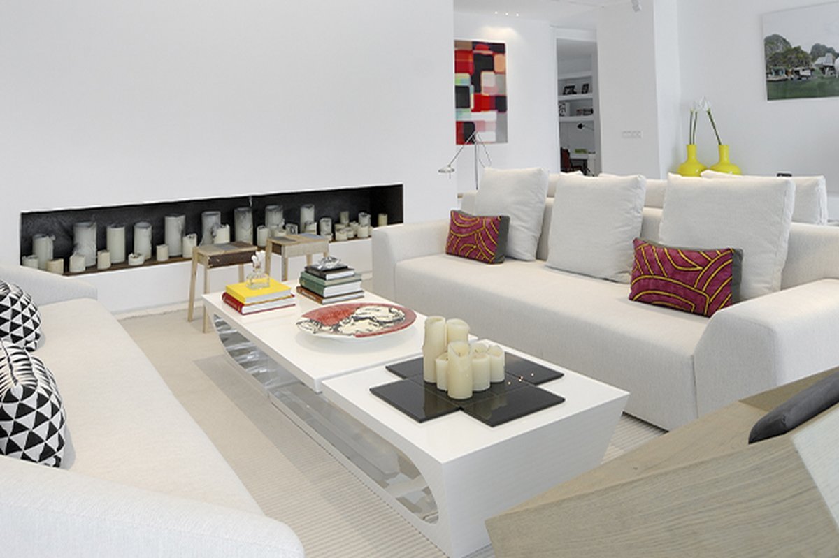 La amplitud de espacios, como en esta vivienda de Sotogrande, transmite paz y armon&iacute;a